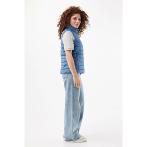 Fotografie k reklamnímu předmětu „Dámská vesta Iqoniq Meru z recykl. polyesteru“