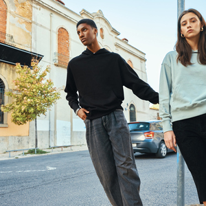 Fotografie k reklamnímu předmětu „Mikina s kapucí Iqoniq Yoho relaxed fit z recykl. bavlny“