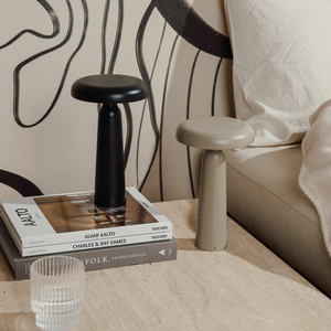 Fotografie k reklamnímu předmětu „Stolní lampa VINGA Avery z RCS“